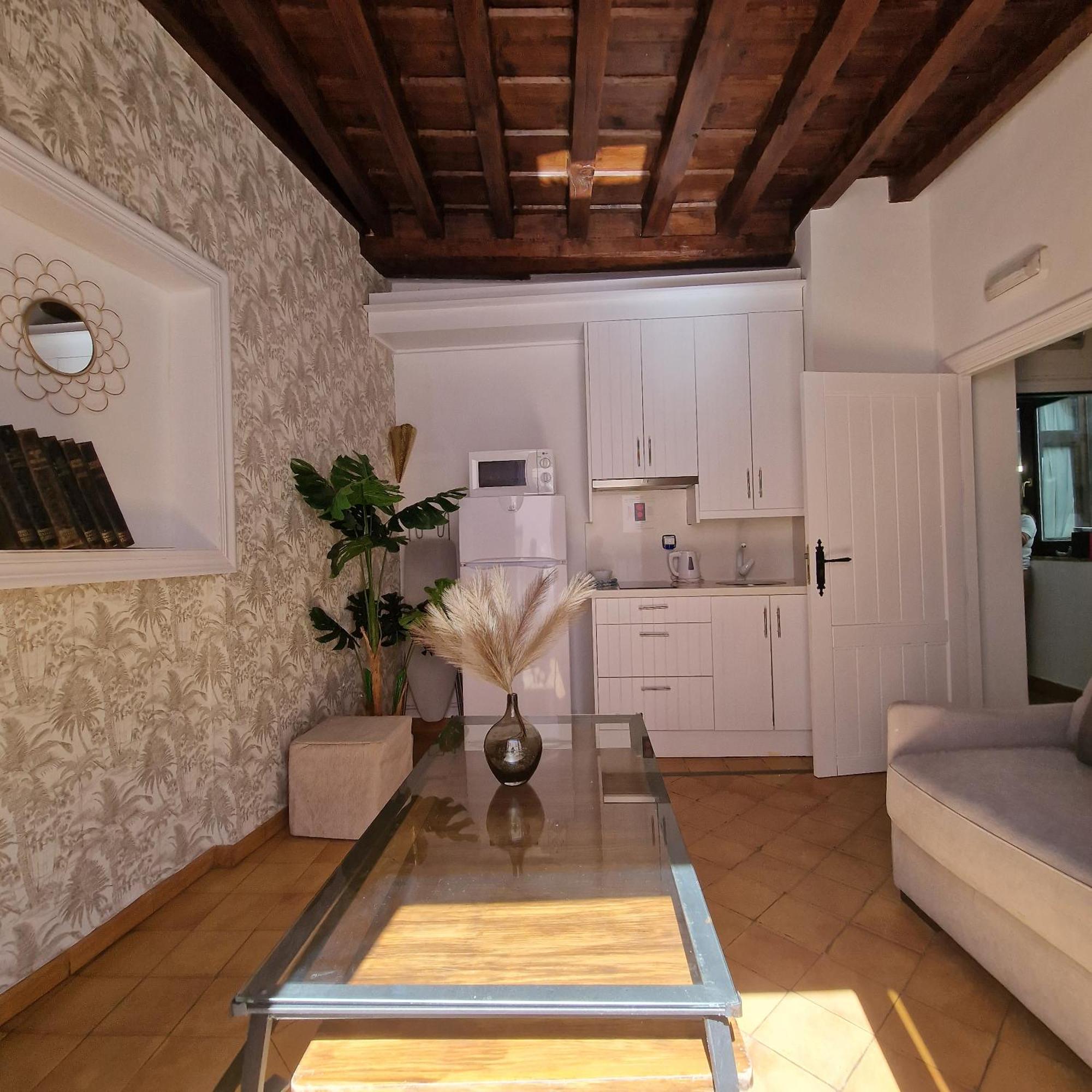 Adanar-Apartamentos Muralla Ziri Granada Bilik gambar