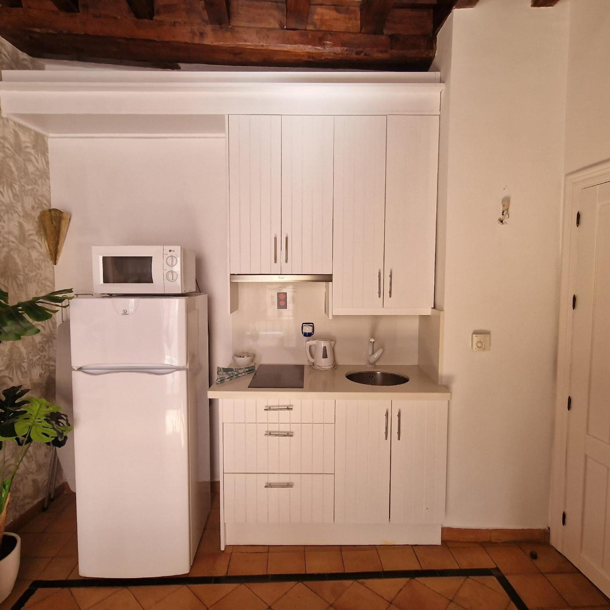 Adanar-Apartamentos Muralla Ziri Granada Luaran gambar